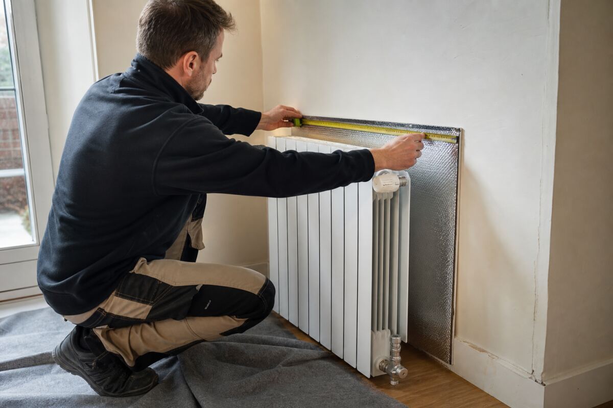 Panneau isolant derrière un radiateur : utilité réelle