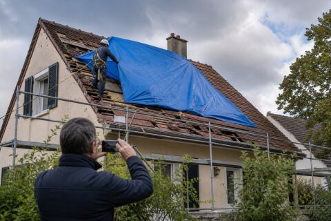 Bâchage après tempête : conserver les preuves sans laisser le bâtiment exposé