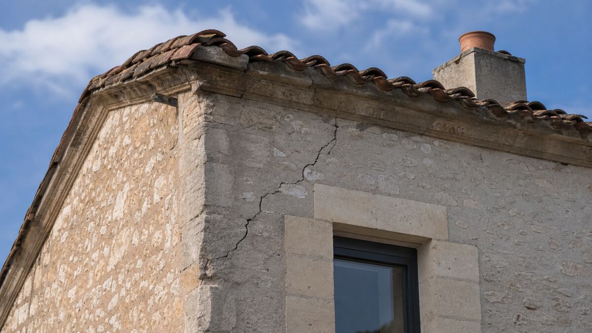 Après un séisme léger : inspecter une maison ancienne