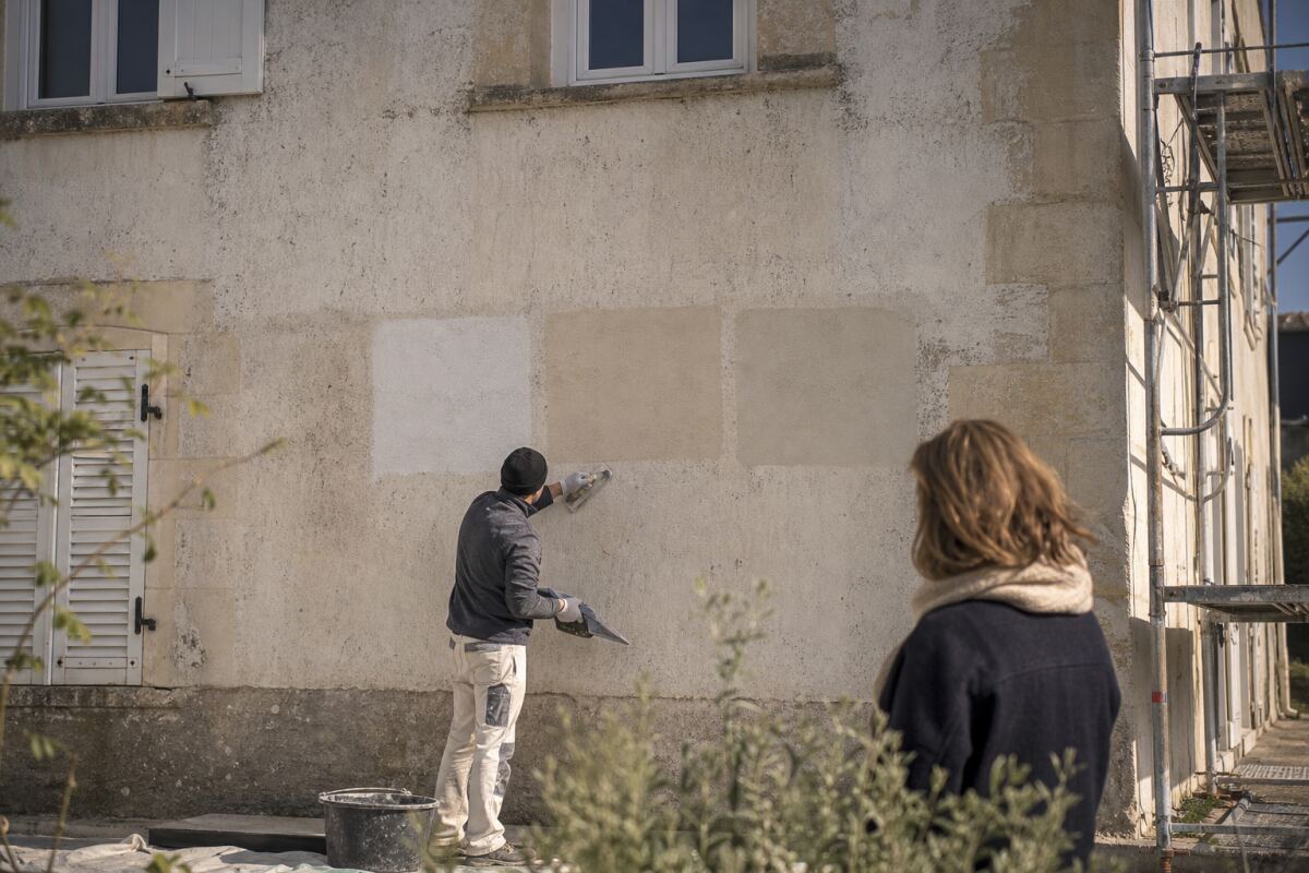 Zone témoin avant ravalement : valider préparation, teinte