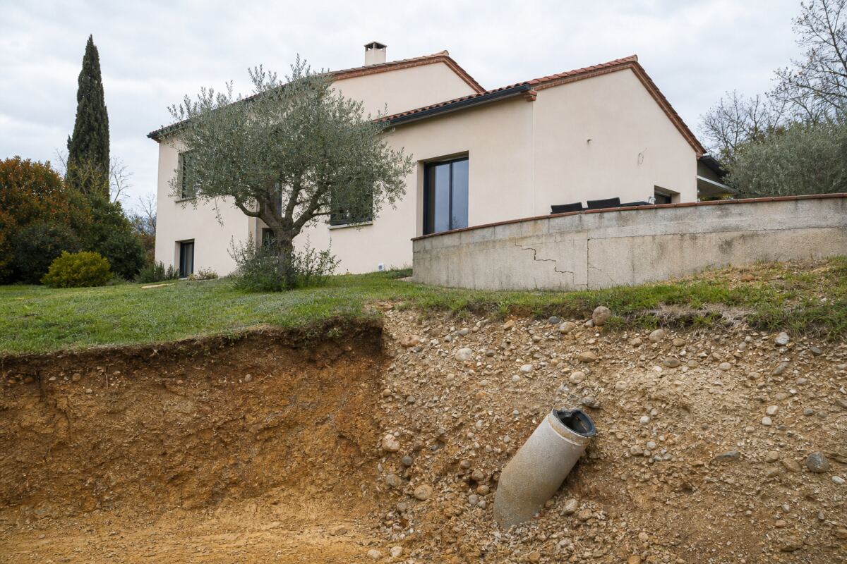 Maison sur remblai : tassement et stabilisation