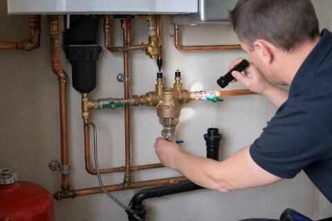 Disconnecteur sur remplissage de chauffage : protection de l’eau potable et entretien